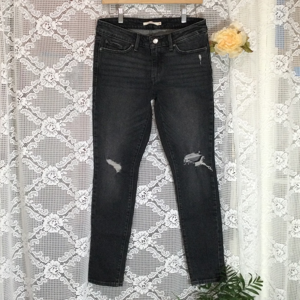 Levi's Women's 711 Skinny Distressed Black 5 Pocket Jeans Size 29